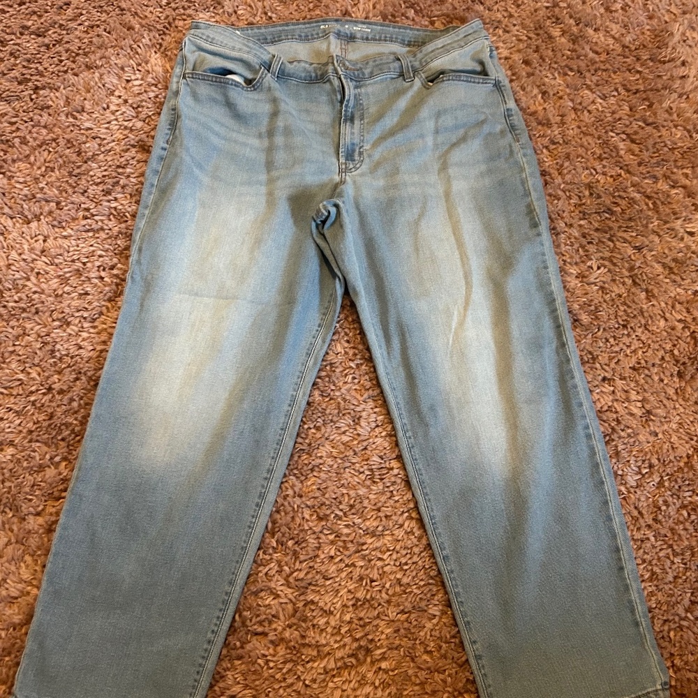 Old Navy WOW Loose Light Wash Denim Jeans /  Size 18
